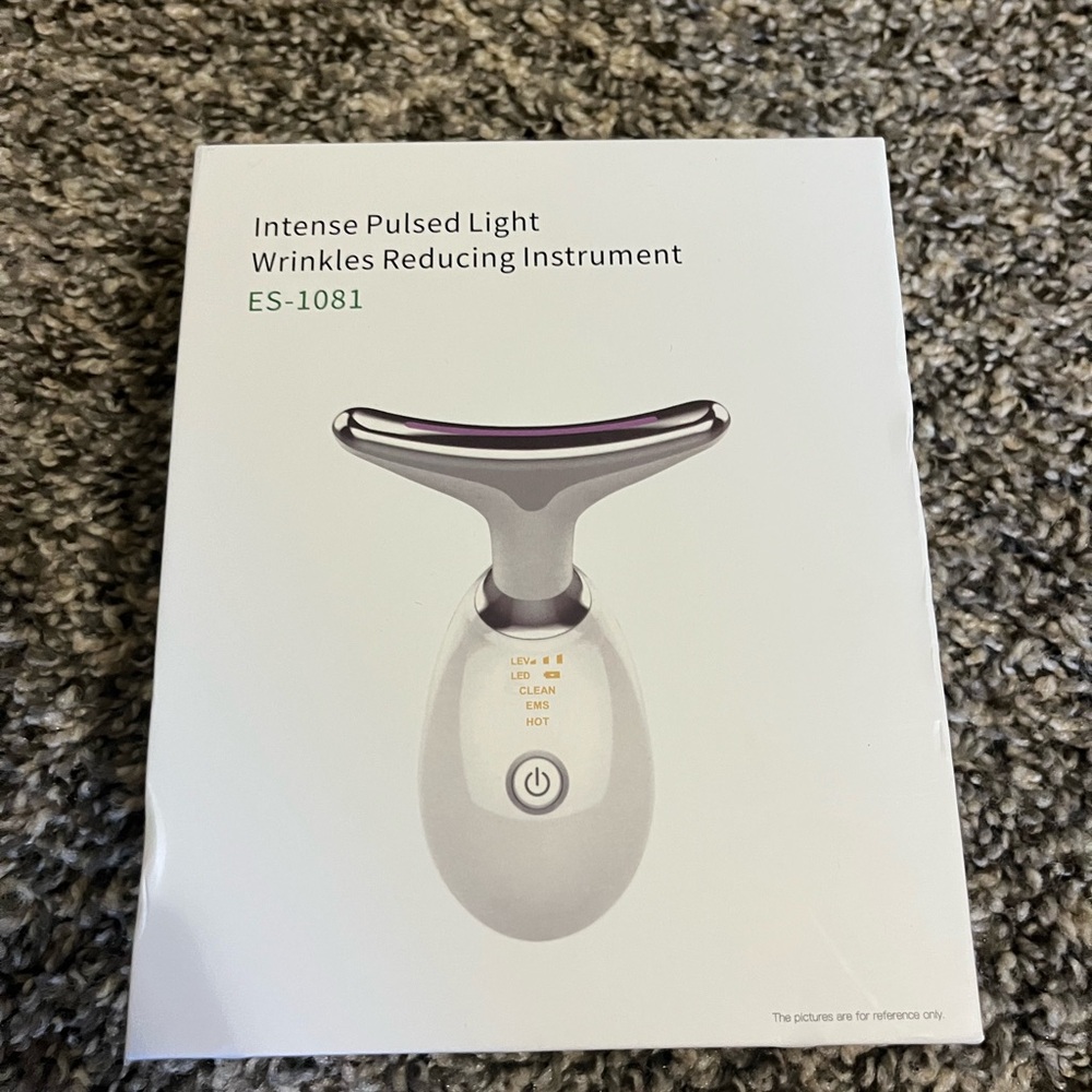 Intense Pulsed Light Wrinkle Reducing Instrument